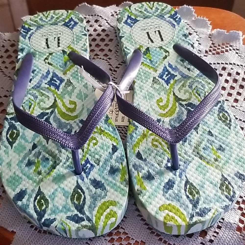Lexi York Flip flops